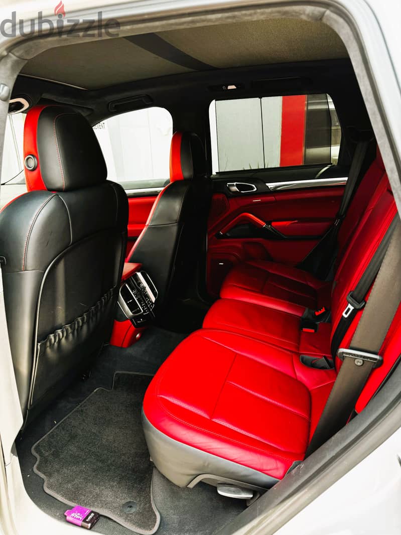 Porsche Cayenne GTS 2014 Red Interior full insurance 4