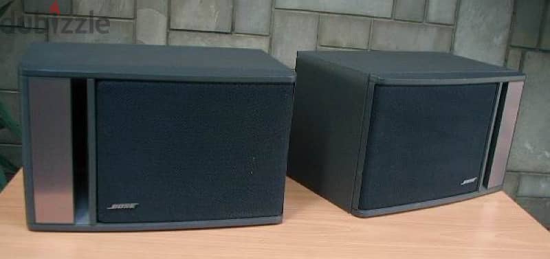 Bose 141 Pair Fullrange Bookshelf Speakers 0