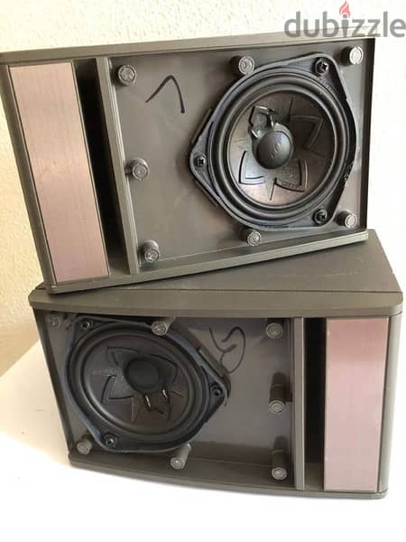 Bose 141 Pair Fullrange Bookshelf Speakers 1