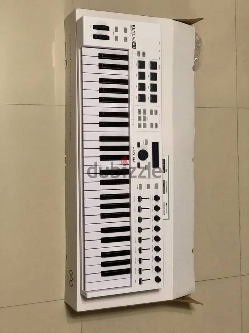 Arturia Keylab Essential 49 key MIDI KEYBOARD 1