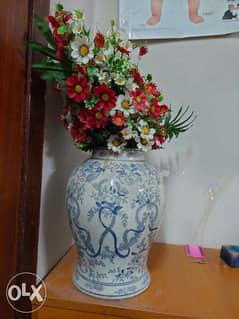Flower Vase traditional 0