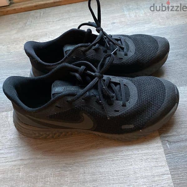 nike running shoes size 45.5 1