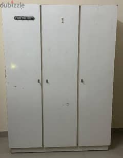 3 door Cupboard