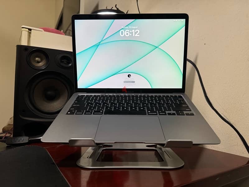 MacBook steel stand 0