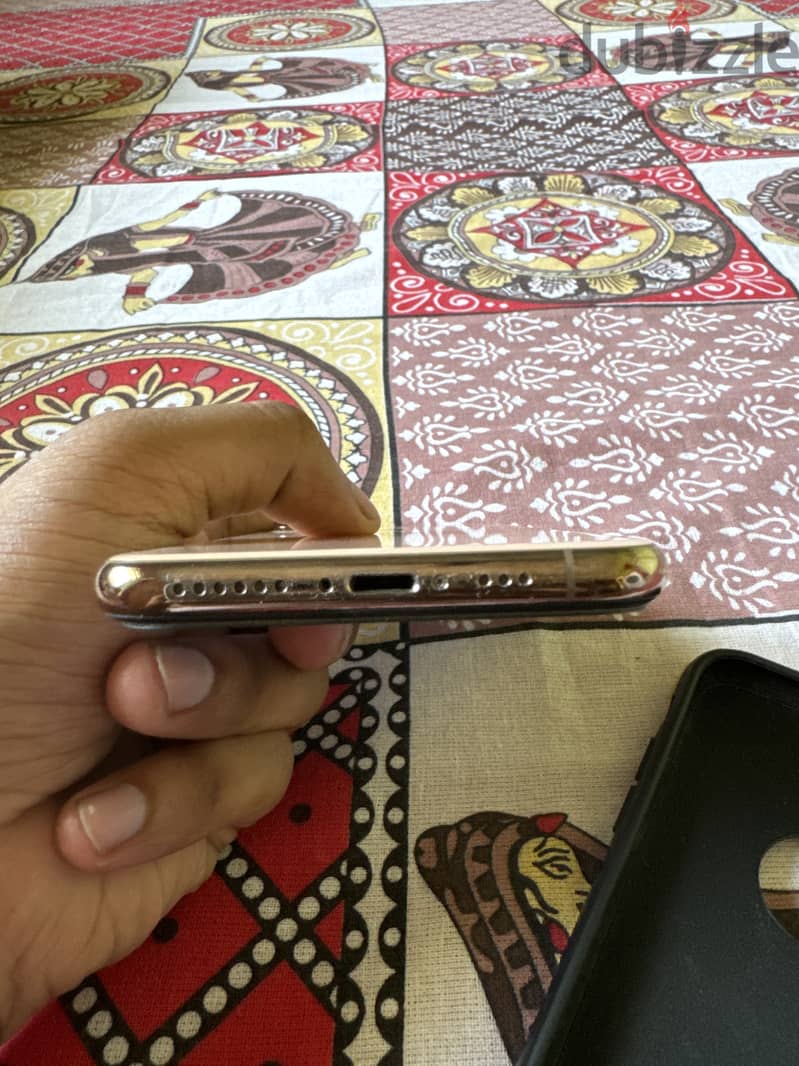 iPhone Xs 64GB For sell 5