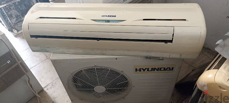 split AC for sale urgent good condition free delivery and fixing 1