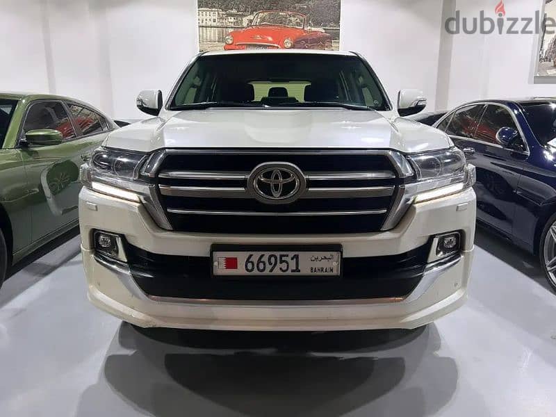 Toyota Land Cruiser Grand Touring  GXR 2019 V8 4.6L Agent maintained 9