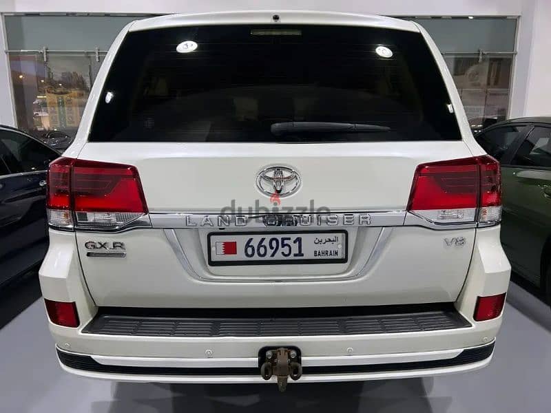 Toyota Land Cruiser Grand Touring  GXR 2019 V8 4.6L Agent maintained 10