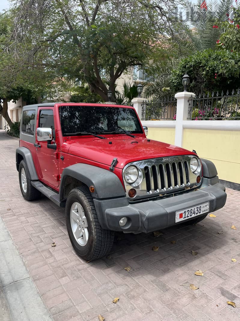 Jeep Wrangler 2 doors -GCC- soft & hard tops 1