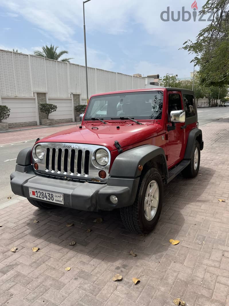 Jeep Wrangler 2 doors -GCC- soft & hard tops 4