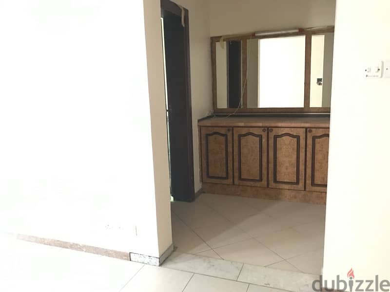 Flat for Rent 3 Bedrooms in Arad 10