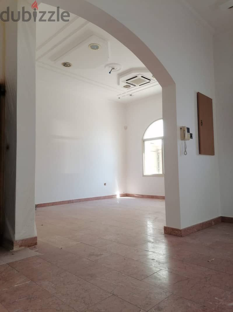 Villa for rent in Buqwa 11