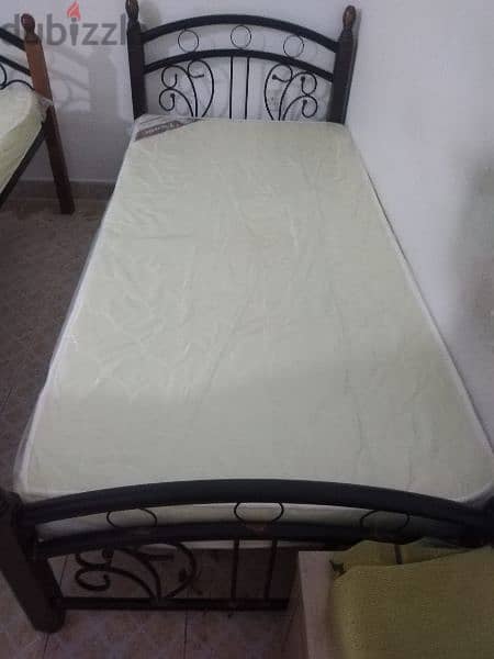 2 single bed and 1 dressing table for sale 7