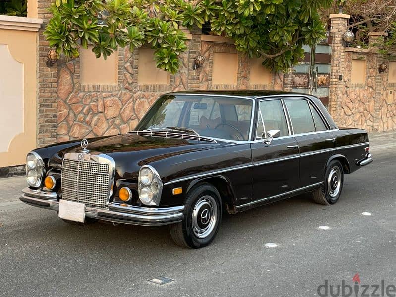 1971 model Mercedes-Benz 280 s 0