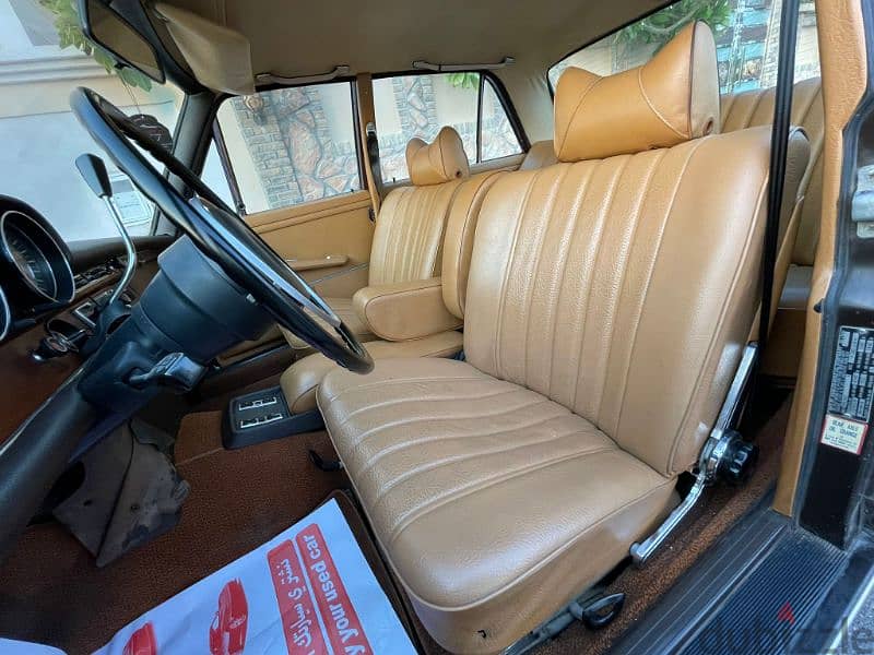 1971 model Mercedes-Benz 280 s 3