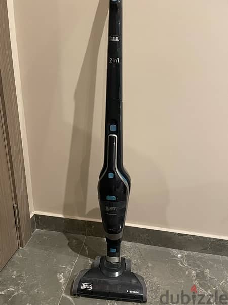 Black+Decker 2 in 1 Cordless Vacuum Cleaner 0