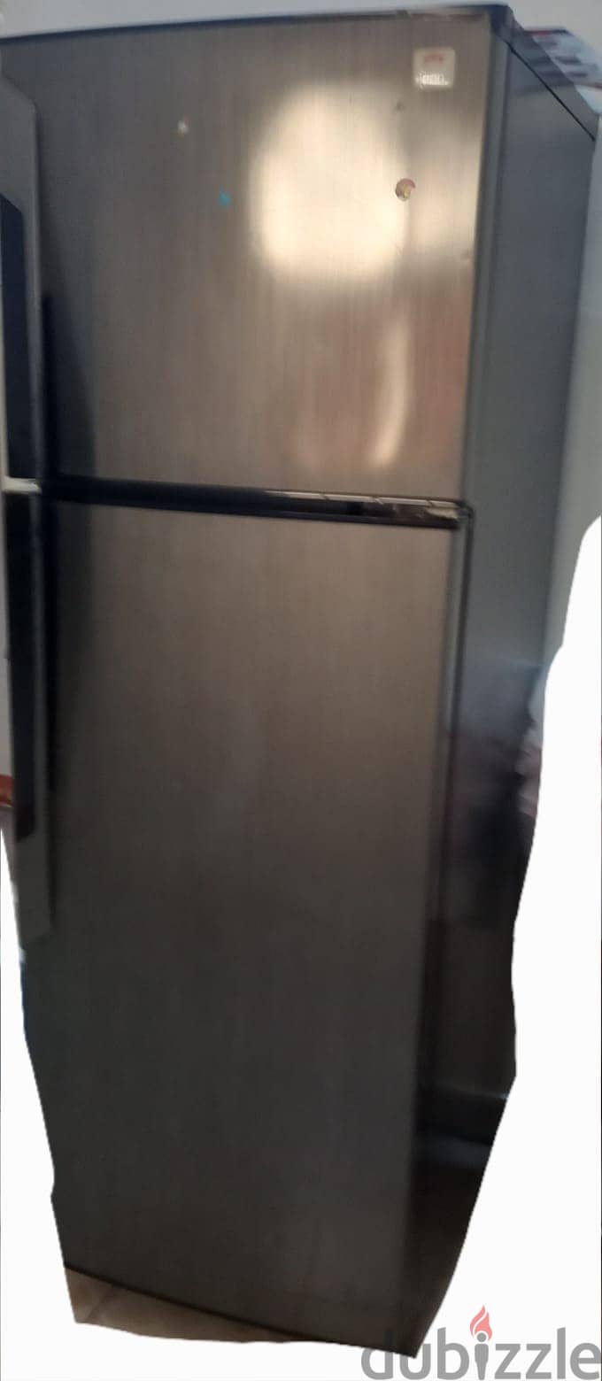 Very good condition eon fridge for sale 1