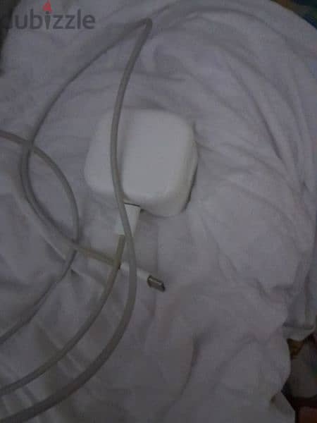 for selling iPhone 15pro original charger and cable 20w  C- type 2