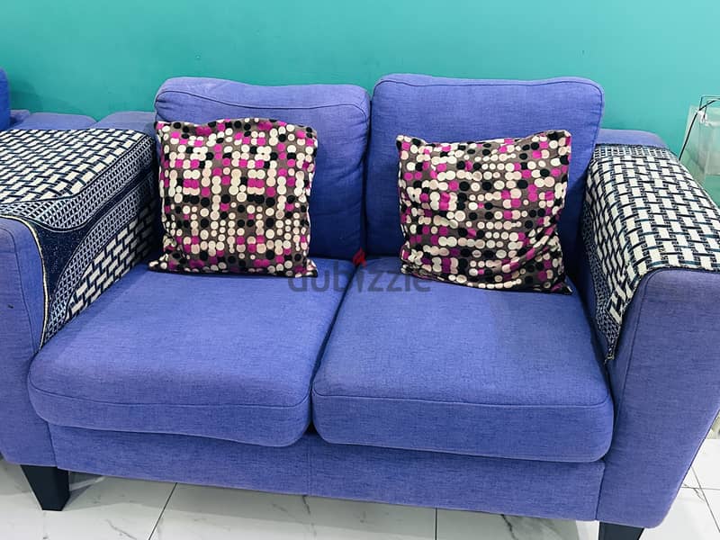 (3+2+1) Well maintained Comfortable Violet Color Sofa Set for sell. 3