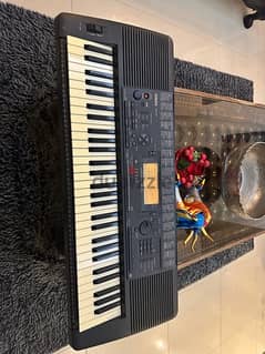 Yamaha Electric Keyboard