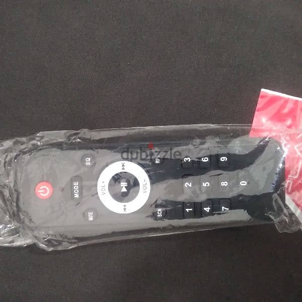 usb,bluetooth, fm,aux,+ bass and  treble equalizer (DC adapter,remote) 1