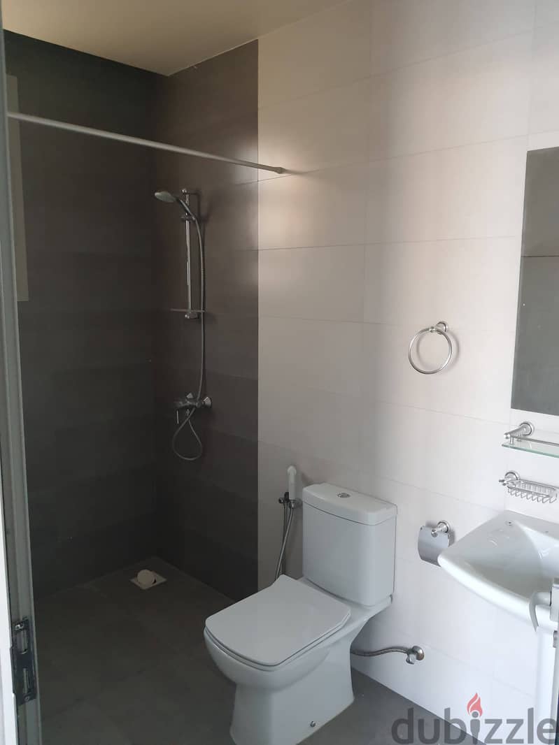 Amazing Sea View Brand-new spacious 2 Master Bathroom, apartment 4