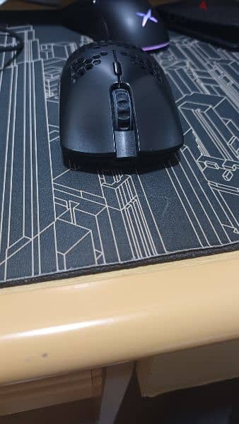 MODEL O WIRELESS GAMING MOUSE 4