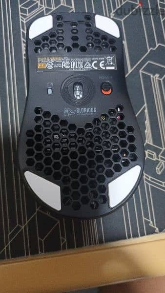 MODEL O WIRELESS GAMING MOUSE 6