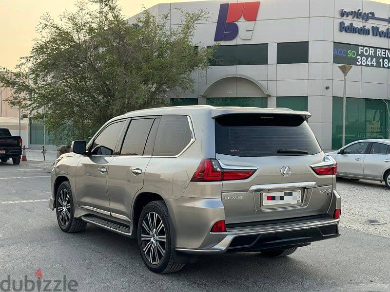 Lexus LX-Series 2019 3