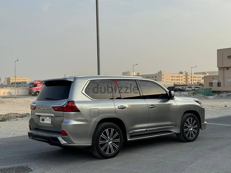 Lexus LX-Series 2019 4