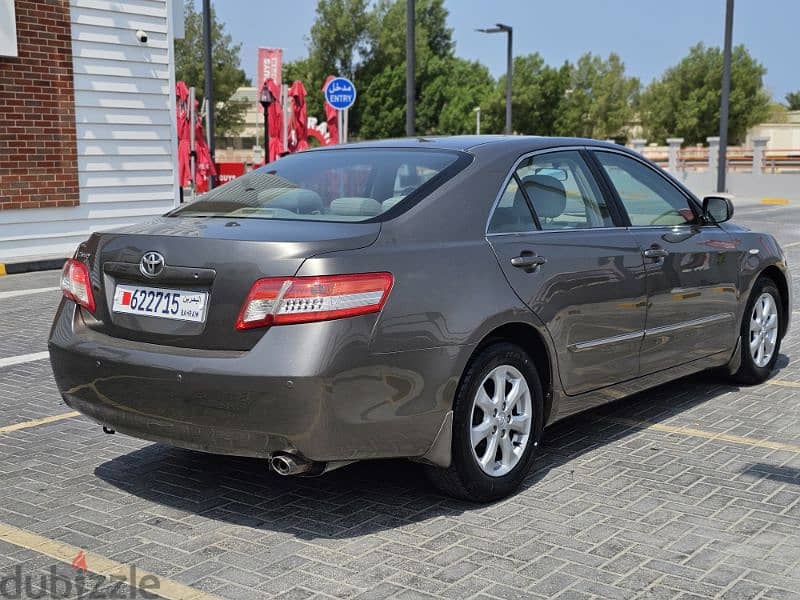 Toyota Camry 2010 excellent condition 8