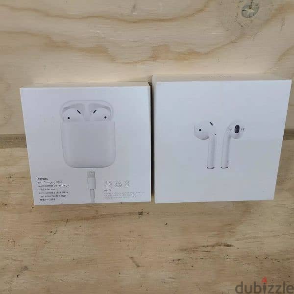 Apple AirPods with Charging Case EXCELLENT quality avi Black and White 3