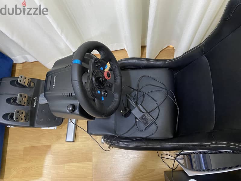 G29 Steering Wheel with Pedals and Seat 1