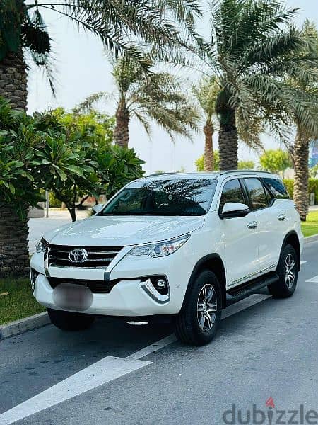 Toyota Fortuner 2020 model. single owner. zero accident. company service 12