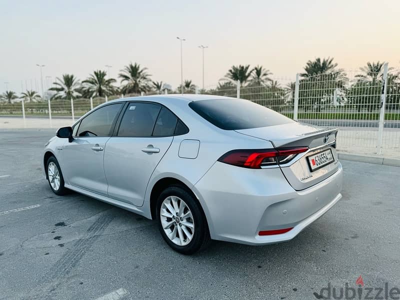 Toyota Corolla Hybrid 2020 for Sale - Single owner use 5