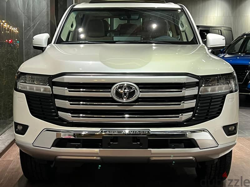 TOYOTA LAND CRUISER GXR MODEL 2024 FOR SALE 9