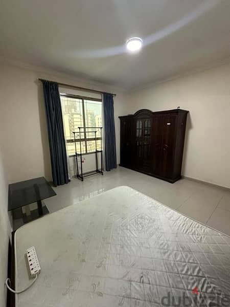 Room for rent in 3bhk for 1person100bd Burhama shared bathroom 1