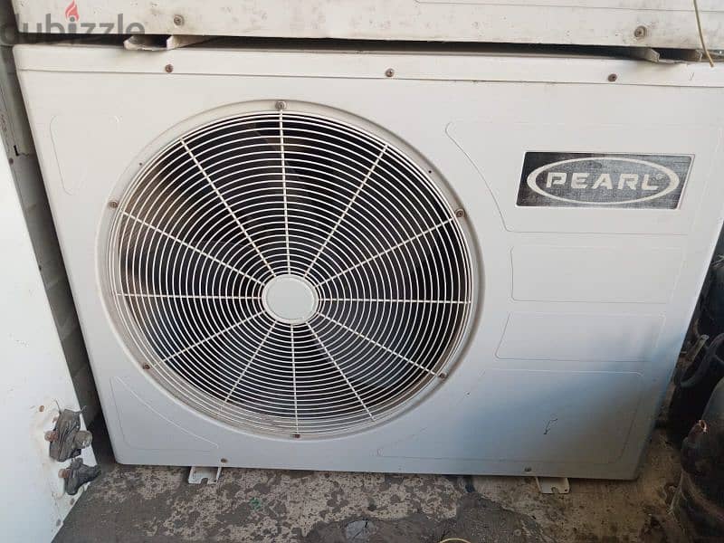 3 ton Ac for sale good condition good working six months warranty 1