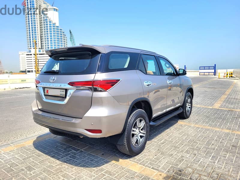 Toyota Fortuner 2019-4x4-Non Accident 8