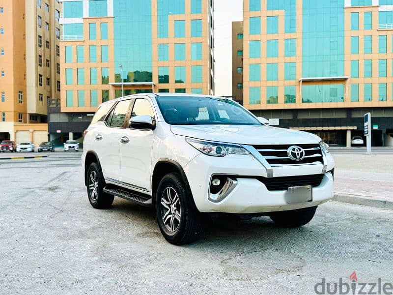 Toyota Fortuner 2019 2.7L SINGLE OWNED ZERO ACCIDENT 7 SEATER SUV SALE 3