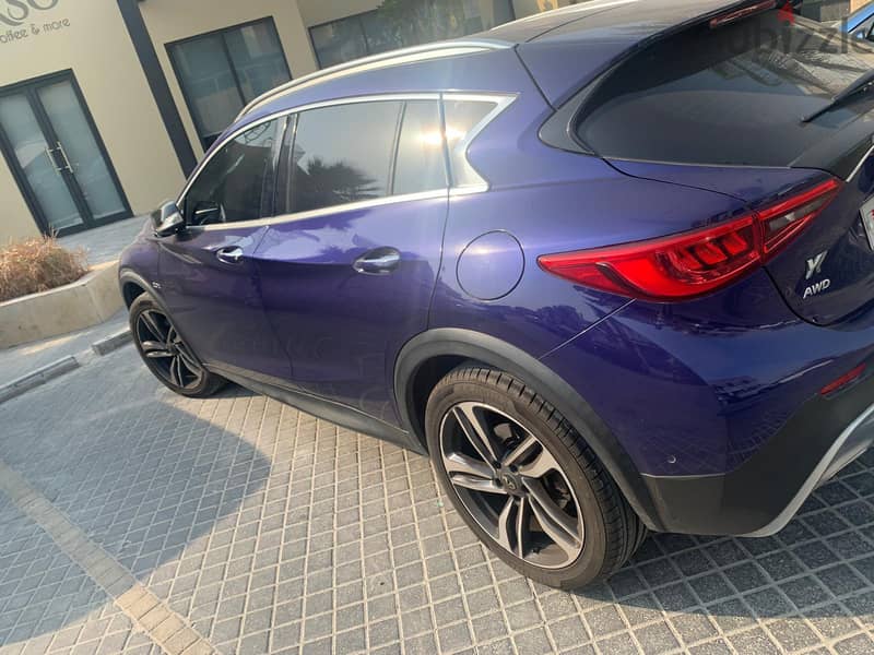 Infiniti QX30     4WD      2018 4