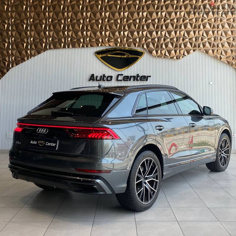 Audi Q8 S Line Quattro 6