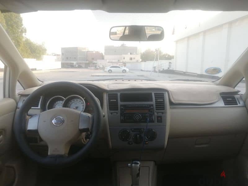 Nissan tiida 2009 for sale in excellent condition 4