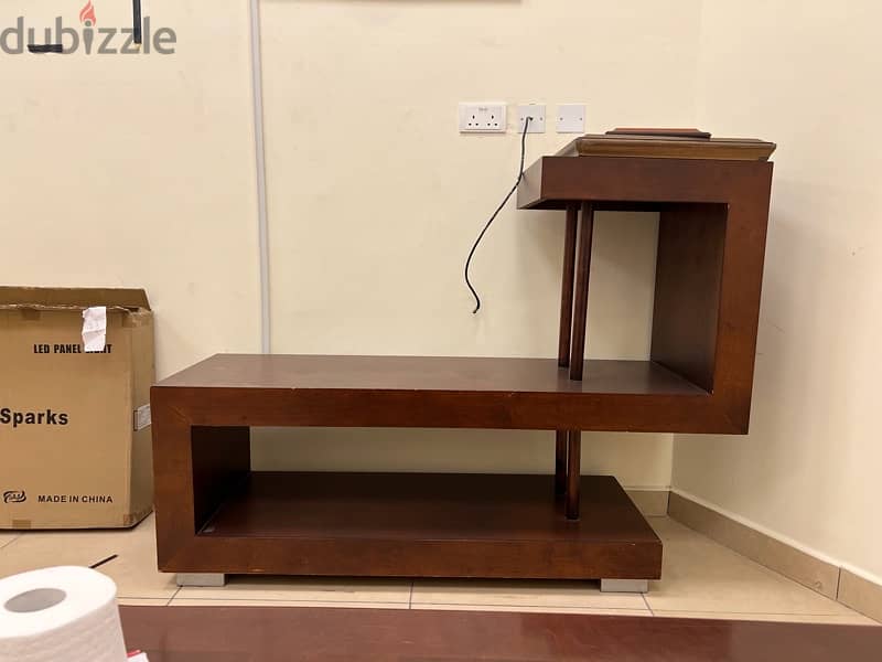 TV TABLE FOR SALE ( CONDITION GOOD ) 2