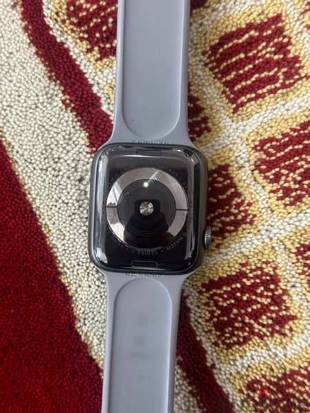 Apple Watch series 5 44mm (fixed price) 2