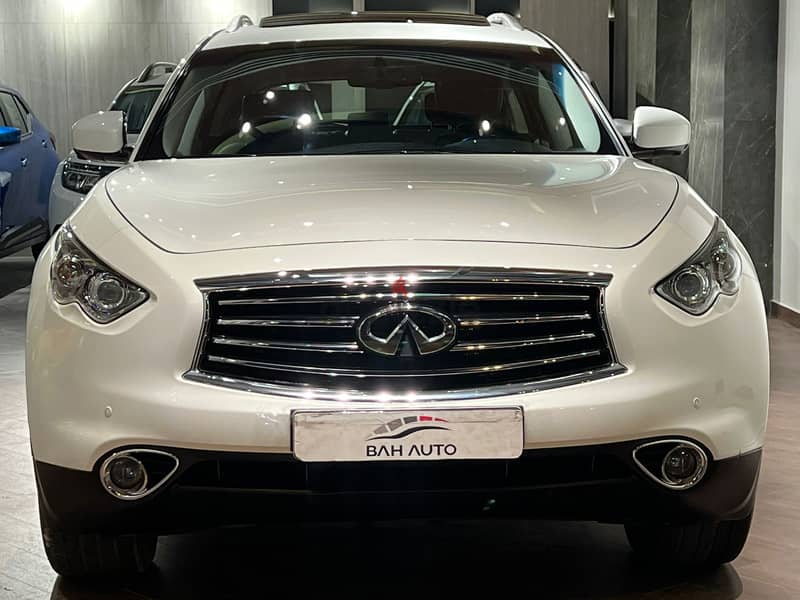 Infiniti QX70 2016 full option model for sale 4