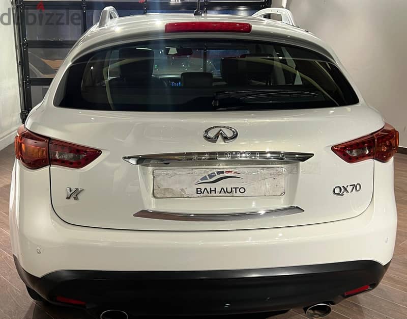 Infiniti QX70 2016 full option model for sale 5