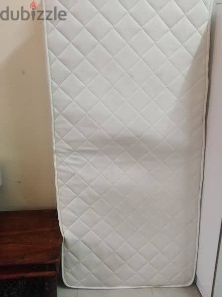 a single bed with mattress for sale 3