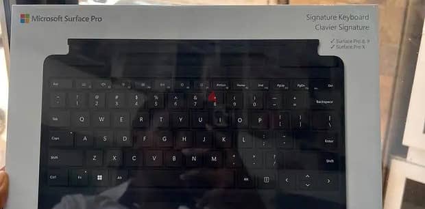 BRAND NEW-SURFACE PRO 9 SIGNATURE KEYBOARD 0