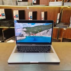 Apple Macbook Pro 2019
Core i5-8th Gen